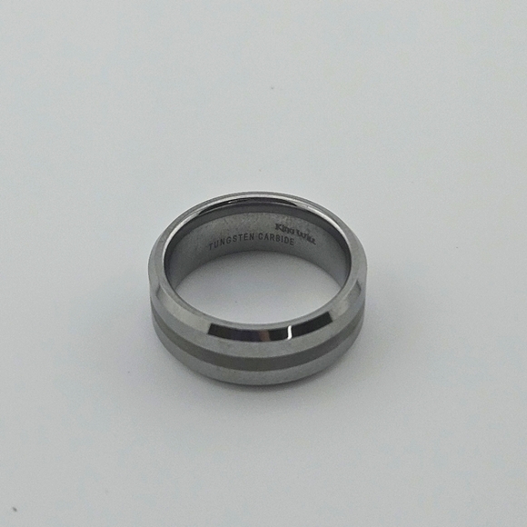 King Will Tungsten Carbide Ring 7.5-8 - Picture 4 of 6